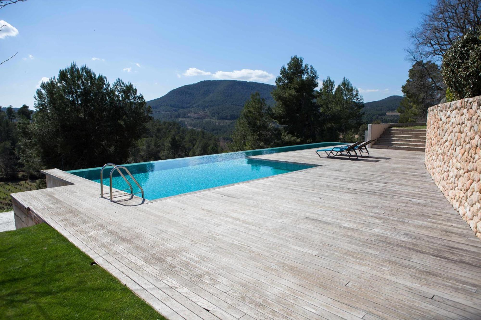 Casa Rural Masia Les Apieres El Pla de Manlleu Exterior photo
